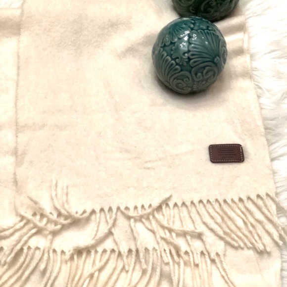 Scarf - Picture 3 of 6